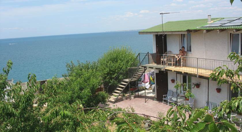 Дома на черном море фото Фото Гостевого дома Уютная Дача Севастополь